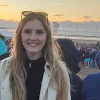 Sitter Profile Image: Chloe W.