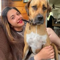 Sitter Profile Image: Selda A.