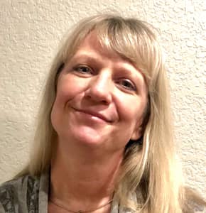 Sitter Profile Image: Nicole H.