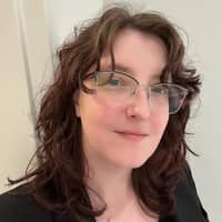 Sitter Profile Image: Sarah V.