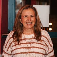 Sitter Profile Image: Lori & Frank M.