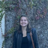 Sitter Profile Image: Emily T.