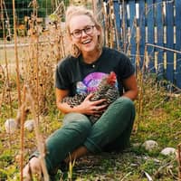 Sitter Profile Image: Carolyn M.