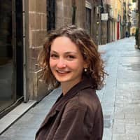 Sitter Profile Image: Lily S.