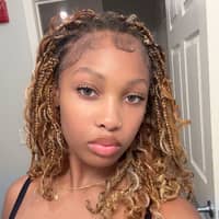 Sitter Profile Image: Katrina Lavelle C.