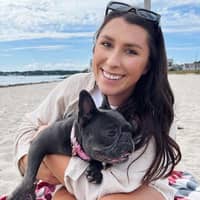 Sitter Profile Image: Helen C.