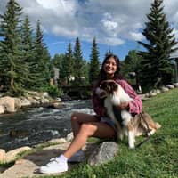 Sitter Profile Image: Bella A.