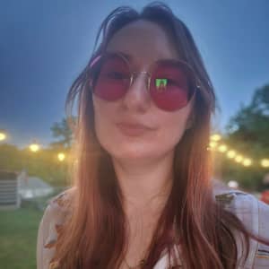 Sitter Profile Image: Analie S.