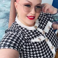 Sitter Profile Image: Stella P.