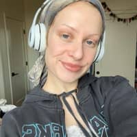 Sitter Profile Image: Shannon L.