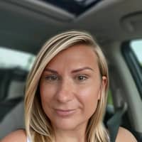 Sitter Profile Image: Laura M.