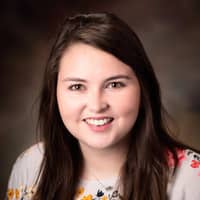 Sitter Profile Image: Lindsay S.