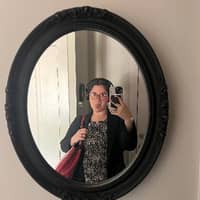 Sitter Profile Image: Isabella D.