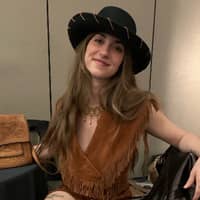 Sitter Profile Image: Moira W.