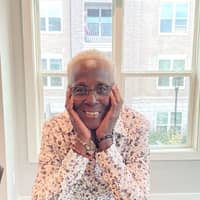 Sitter Profile Image: Deborah M.