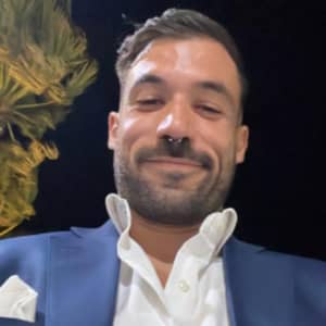 Sitter Profile Image: Davide G.