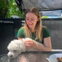 Sitter Profile Image: Taissa H.