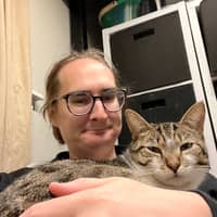 Sitter Profile Image: Vivian R.