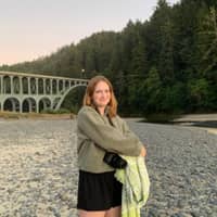 Sitter Profile Image: Alexis L.