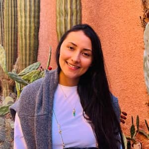 Sitter Profile Image: Laura Gabriela D.