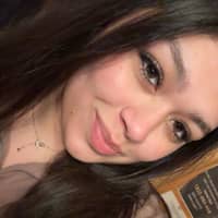 Sitter Profile Image: Ariel b.