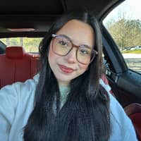 Sitter Profile Image: Geraldin R.