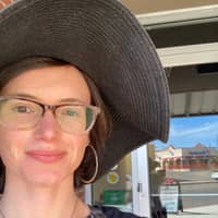 Sitter Profile Image: Ola W.