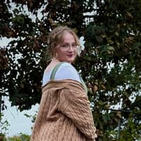 Sitter Profile Image: Hannah K.