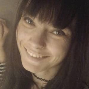 Sitter Profile Image: Nina V.