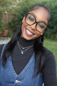 Sitter Profile Image: Anaelle S.