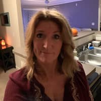 Sitter Profile Image: Deborah H.