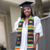 Sitter Profile Image: Kristen H.