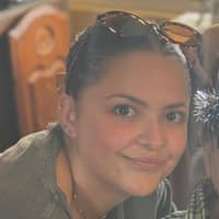 Sitter Profile Image: Robyn P.