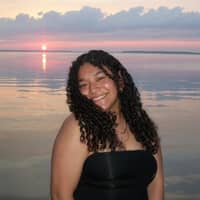 Sitter Profile Image: Areli S.