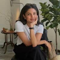 Sitter Profile Image: Serrena J.