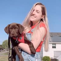 Sitter Profile Image: annaleigh w.