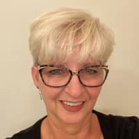 Sitter Profile Image: Linda f.