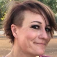 Sitter Profile Image: Linzie D.