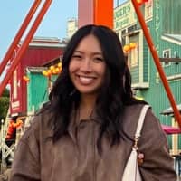 Sitter Profile Image: Natalie V.