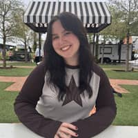 Sitter Profile Image: Sarah L.