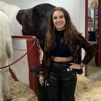 Sitter Profile Image: Olivia H.