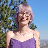 Sitter Profile Image: Lauren D.