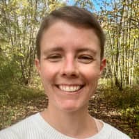 Sitter Profile Image: Lavinia W.