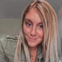 Sitter Profile Image: Jenna V.