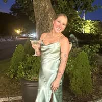 Sitter Profile Image: Leanna P.