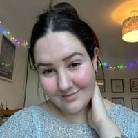 Sitter Profile Image: Alice E.