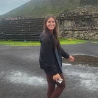 Sitter Profile Image: Julia Z.