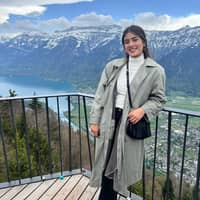 Sitter Profile Image: Elena N.