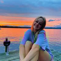 Sitter Profile Image: Victoria G.