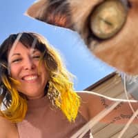 Sitter Profile Image: Cynthia H.